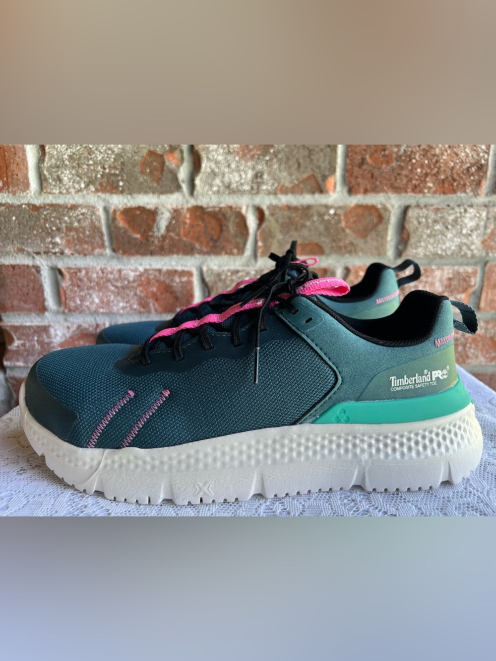 Timberland Women's Composite Toe Teal & Pink Work Sneaker - Size 9.5 - Picture 2 of 7